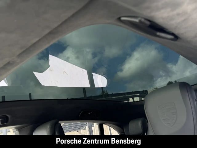 Porsche Taycan GTS Sport Turismo