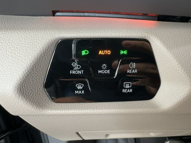 Volkswagen Multivan 2.0 TDI DSG IQ.Drive Style