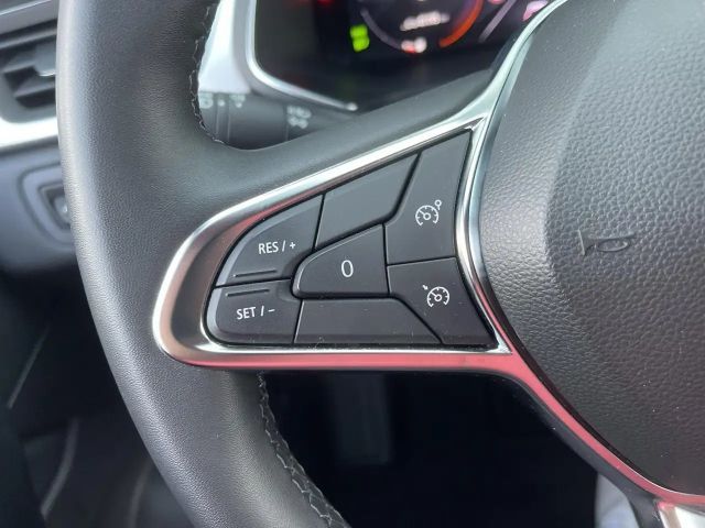 Renault Captur E-Tech EDC Intens