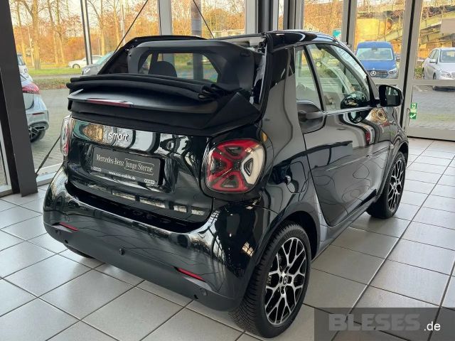 Smart EQ fortwo Cabrio JBL PLUS