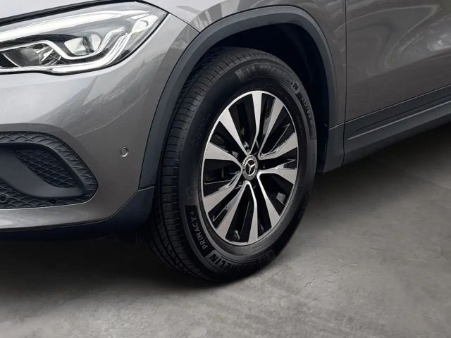 Mercedes-Benz GLA 200 4MATIC Style