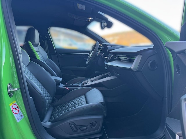 Audi RS3 Quattro S-Tronic Sedan