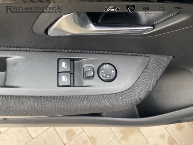 Peugeot E-208 Active Pack