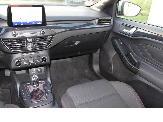 Ford Focus ST Line Wagon