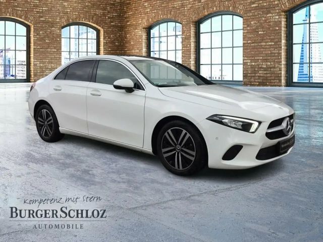 Mercedes-Benz A 200 A 200 d Progressive