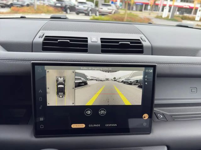 Land Rover Defender 110 D250 Dynamic SE