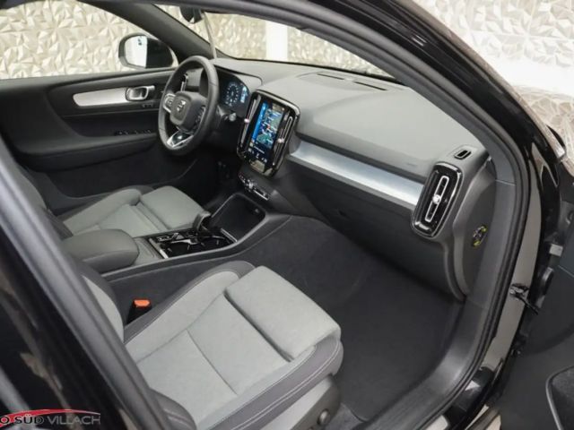 Volvo XC40 Dark Plus