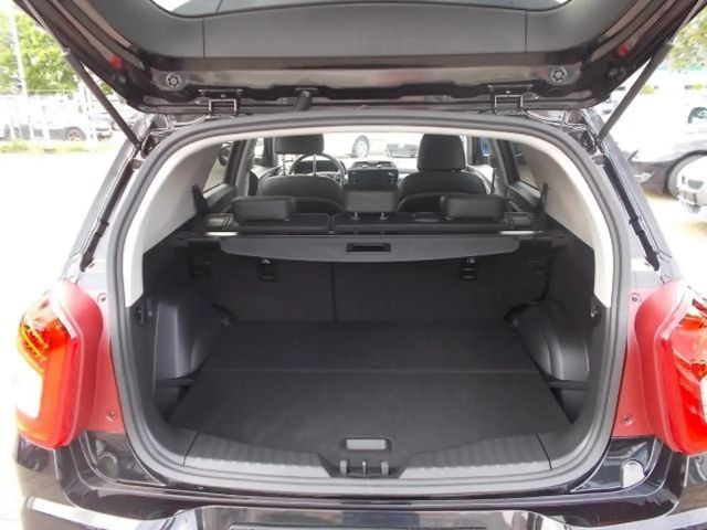 SsangYong Tivoli Grand Blackline 1.5T Navi LED Alu18" Sitzh. Kamera