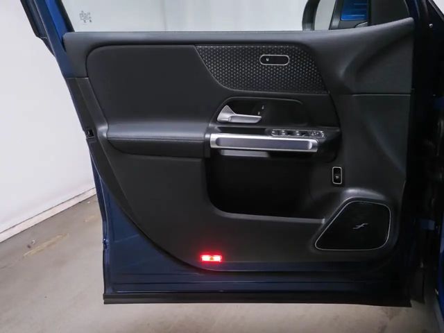 Mercedes-Benz EQB 300 4MATIC Progressive