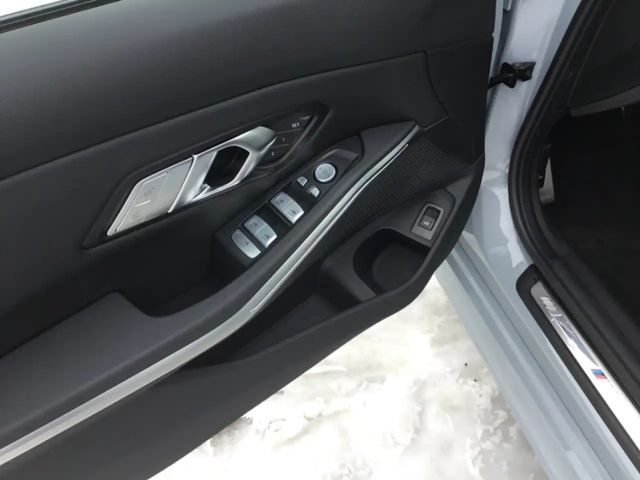 BMW 340 x Sommer19'' PRO Pano AHK M-Leuchten PA+ AG+Hifi M