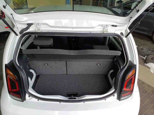 Volkswagen up! Move Move up!