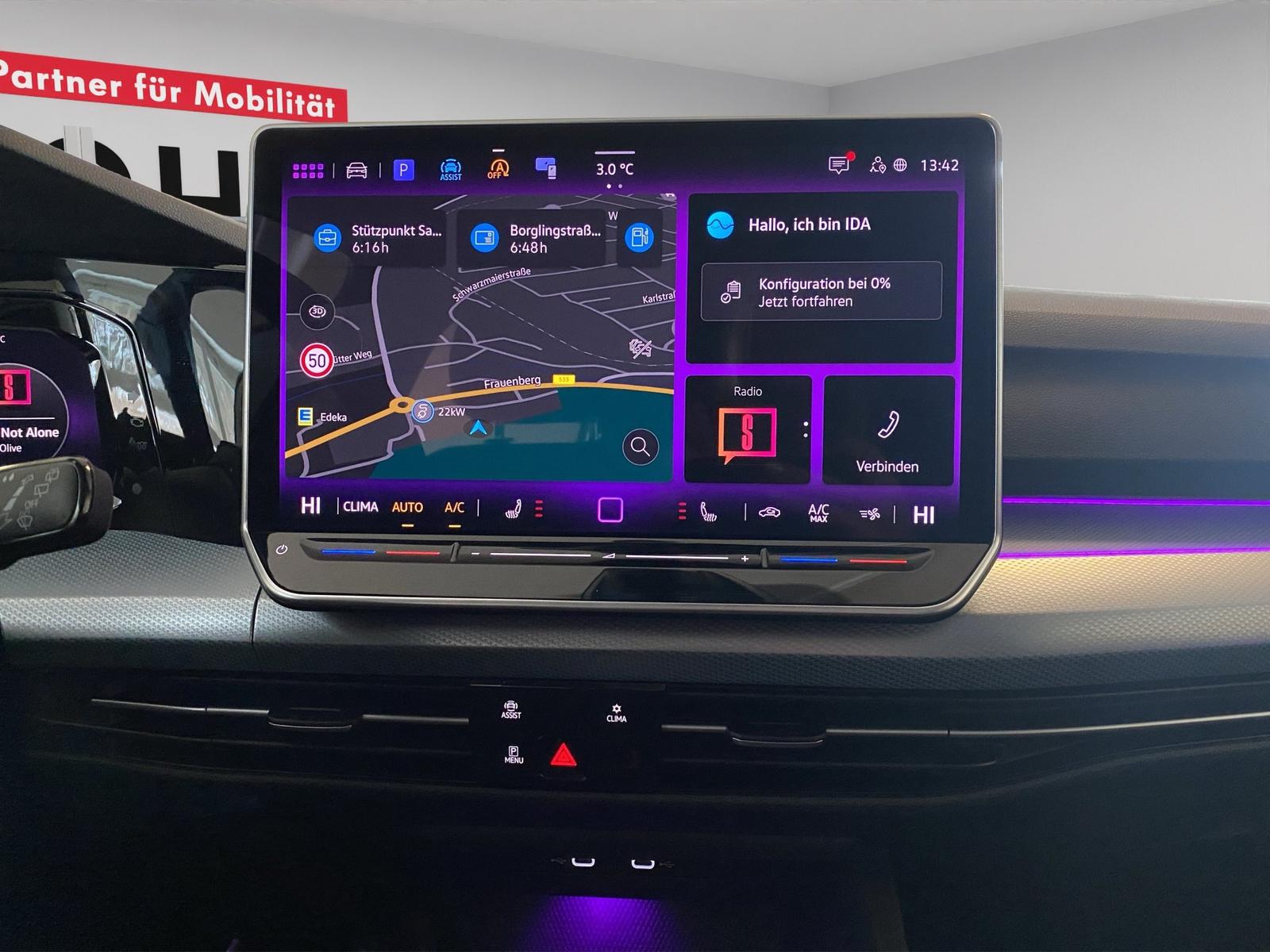 Volkswagen Golf 1.5 eTSI BMT DSG Golf VIII Life