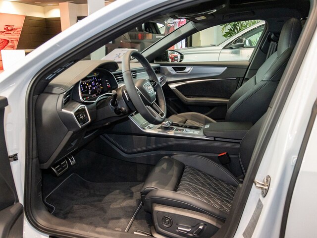 Audi A6 40 TDI Avant Quattro S-Line S-Tronic