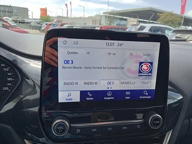 Ford Puma EcoBoost Titanium