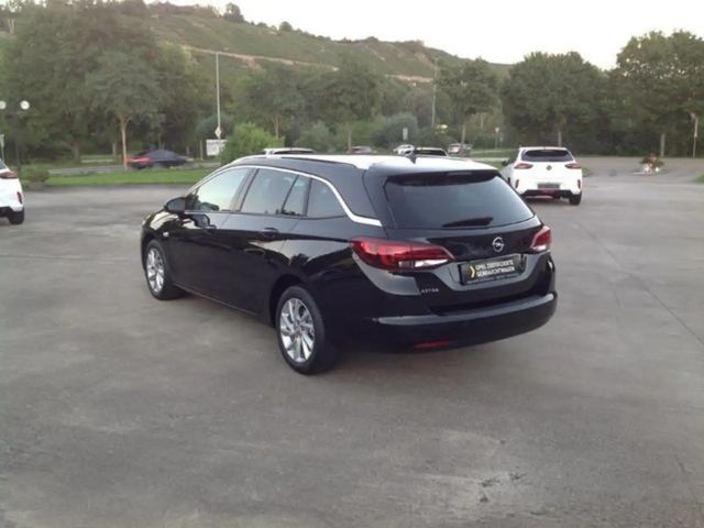 Opel Astra 1.5 CDTI 1.5 Turbo Elegance