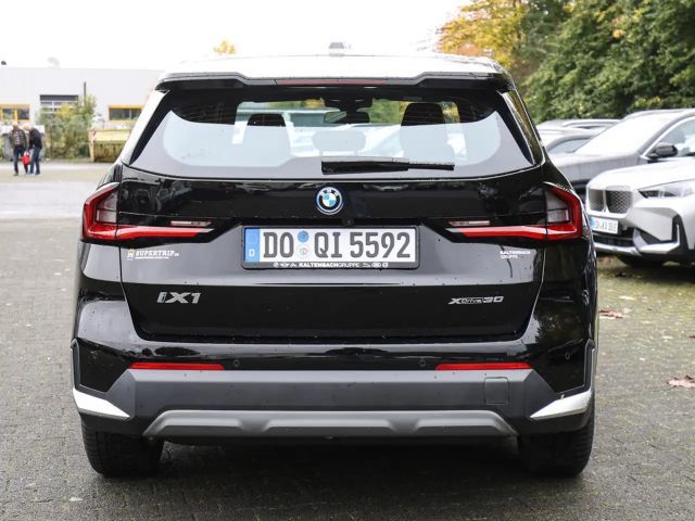 BMW iX1 xDrive30