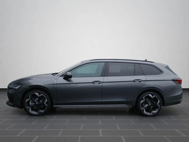 Skoda Superb Combi Sportline iV