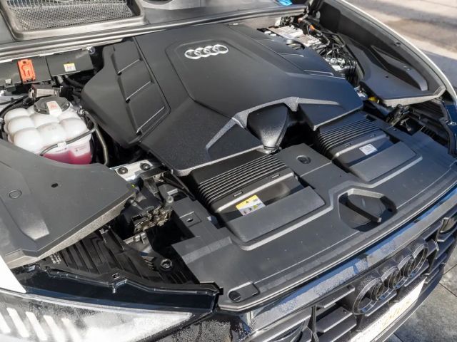 Audi Q8 55 TFSI Competition Quattro