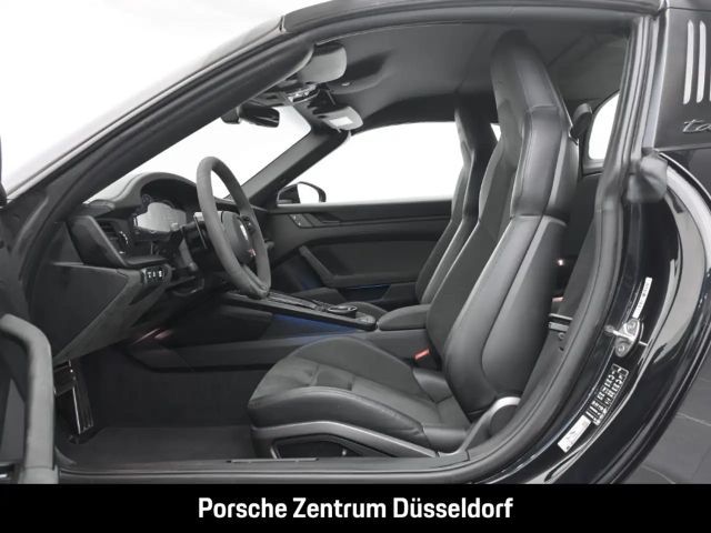 Porsche 992 4 Coupé GTS Targa