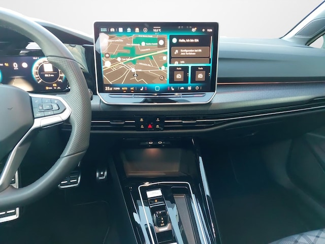 Volkswagen Golf 1.5 eTSI DSG R-Line