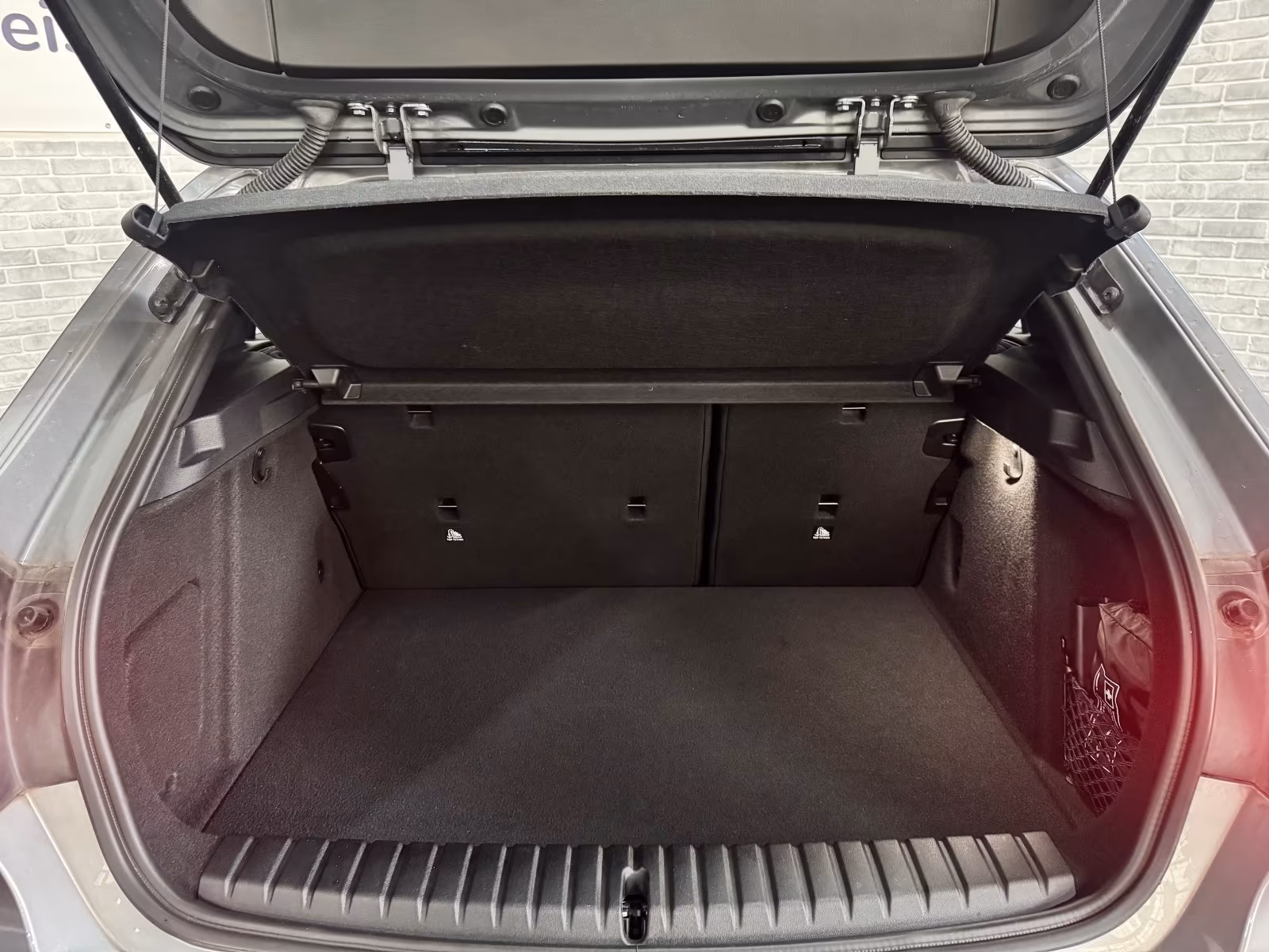 BMW 118 118i Sedan Sport Line