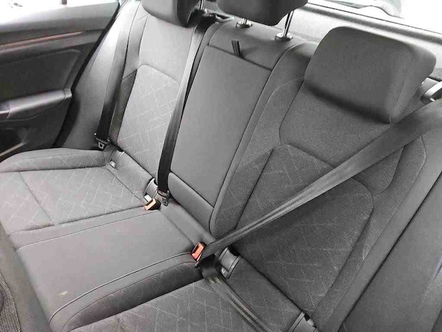 Volkswagen Golf 1.5 eTSI DSG Golf VIII Life