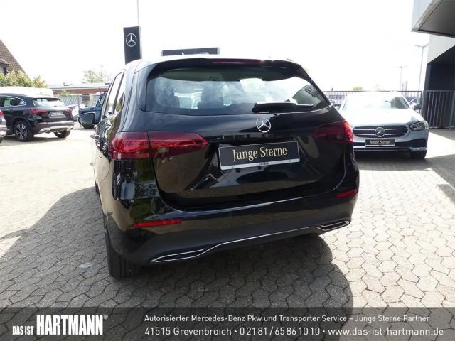 Mercedes-Benz B 180 Progressive Sedan