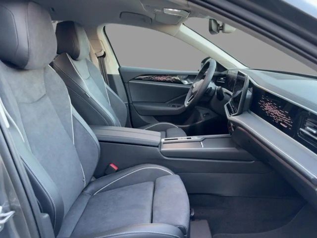 Volkswagen Passat Business DSG IQ.Drive