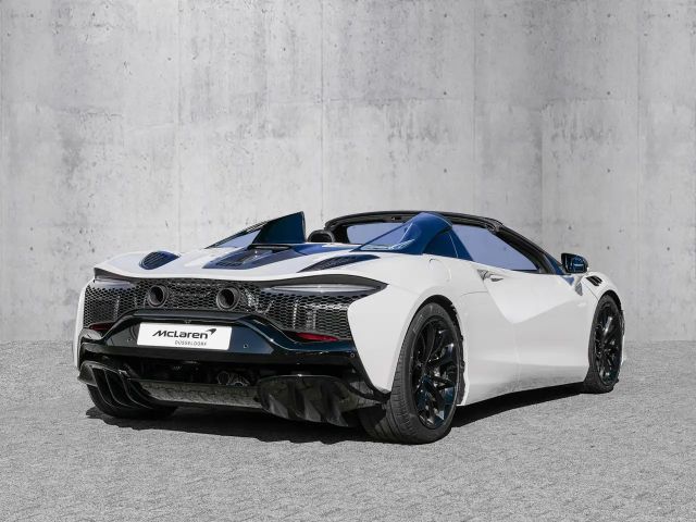 McLaren Artura Spider