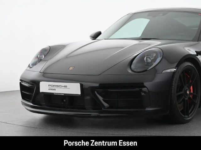 Porsche 992 Carrera Coupé GTS