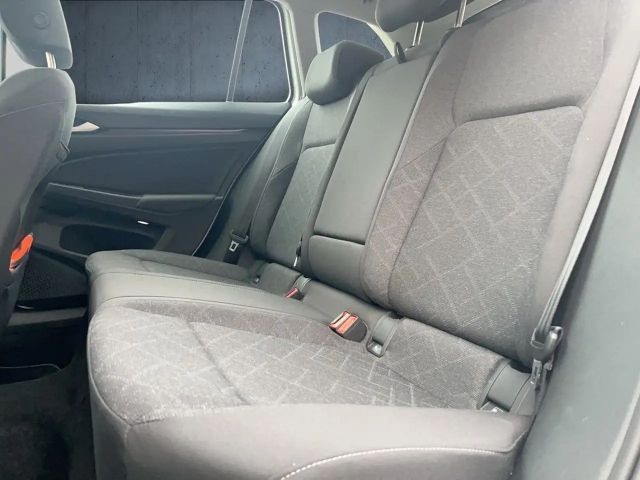 Volkswagen Golf 1.5 TSI Life Variant