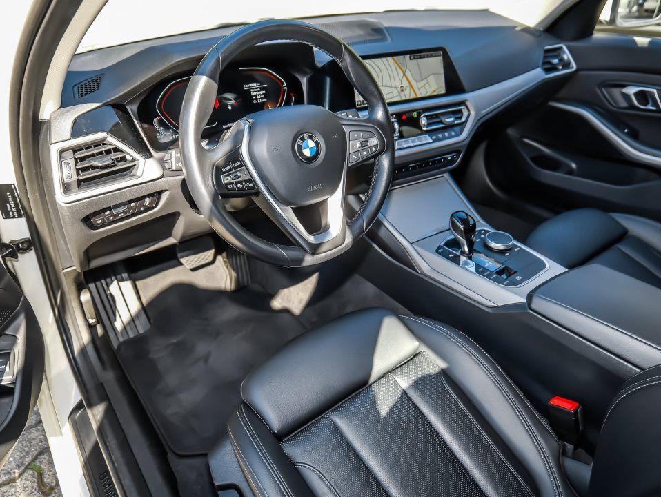 BMW 320 320d Touring xDrive