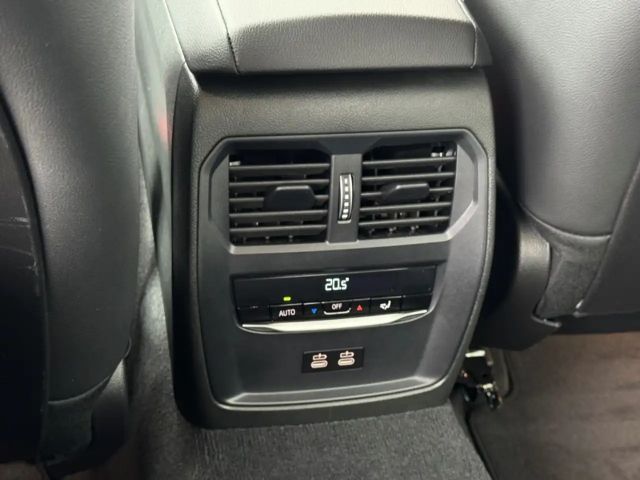 BMW 320 320d M-Sport Sedan xDrive