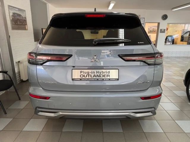 Mitsubishi Outlander 4WD PHEV