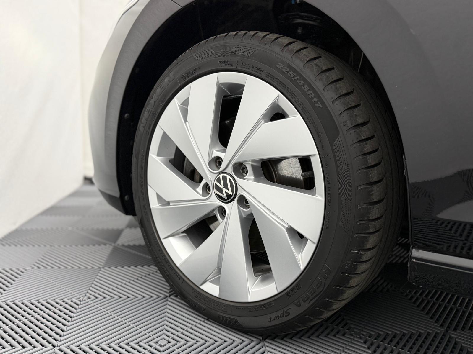 Volkswagen Golf IQ.Drive Style