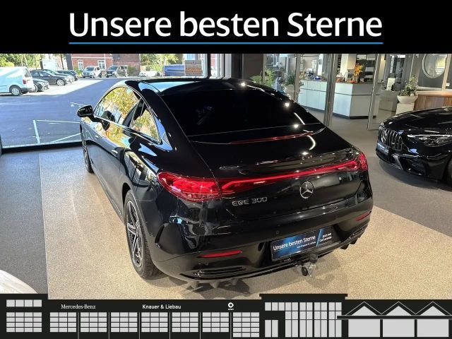Mercedes-Benz EQE 300 AMG Line Sedan