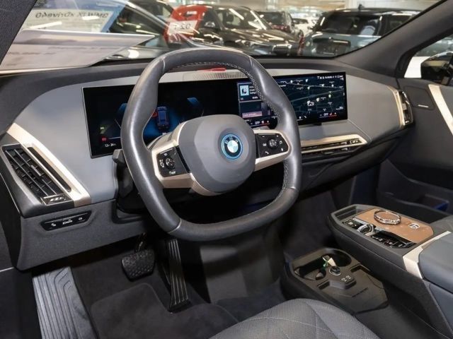 BMW iX xDrive40