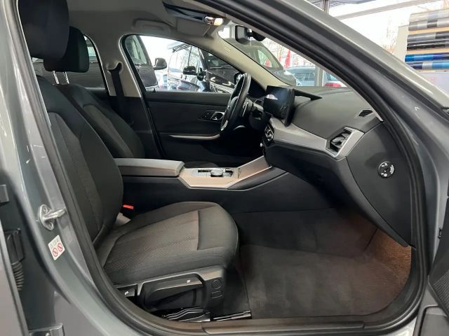 BMW 318 318d Touring