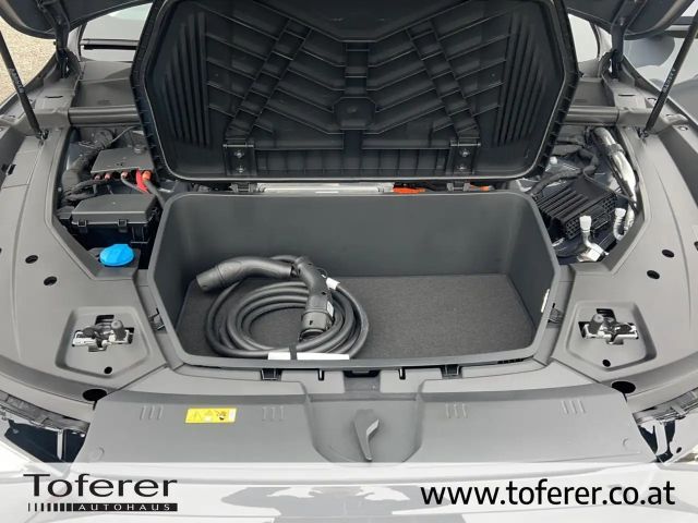 Audi Q8 e-tron 55 Business Quattro