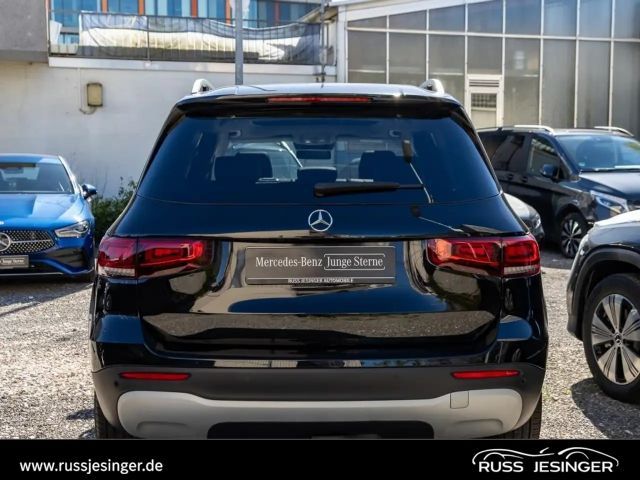 Mercedes-Benz GLB 220 4MATIC GLB 220 d Style