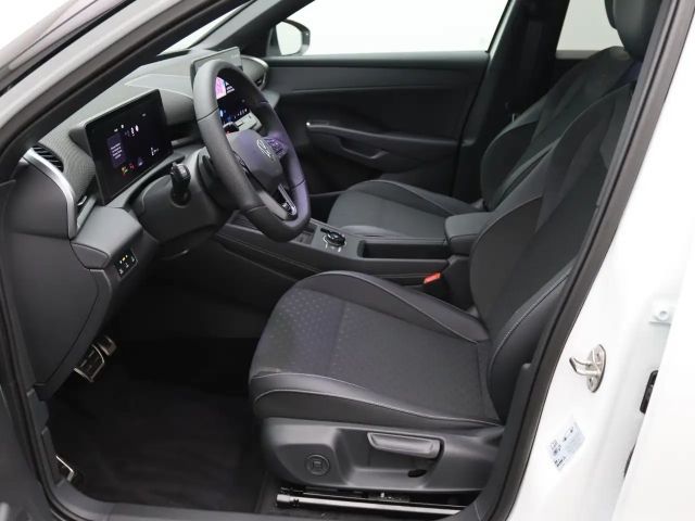 Volkswagen T-Roc 1.5 eTSI DSG IQ.Drive R-Line