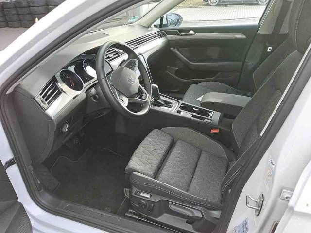 Volkswagen Passat 1.5 TSI Business DSG Variant