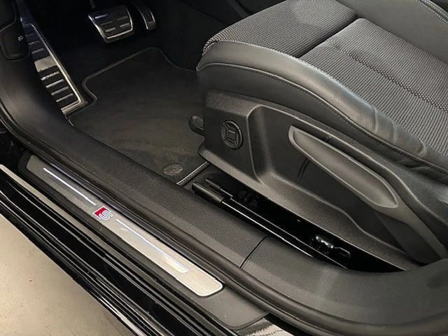 Audi A6 40 TDI Avant S-Line S-Tronic