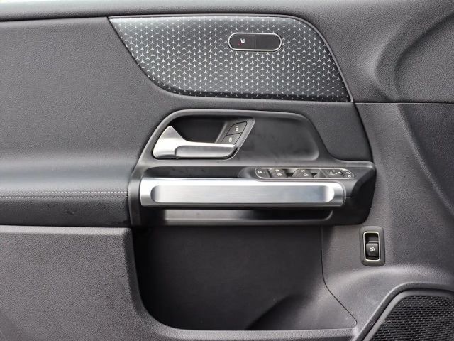 Mercedes-Benz EQB 300 4MATIC 7-zitter