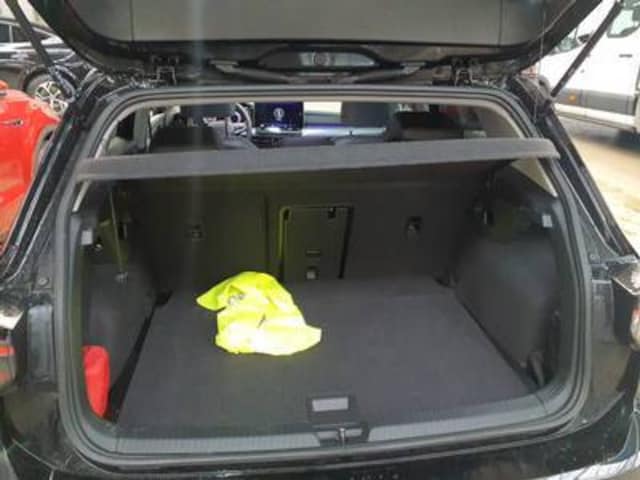 Volkswagen Golf 1.5 eTSI DSG Golf VIII IQ.Drive