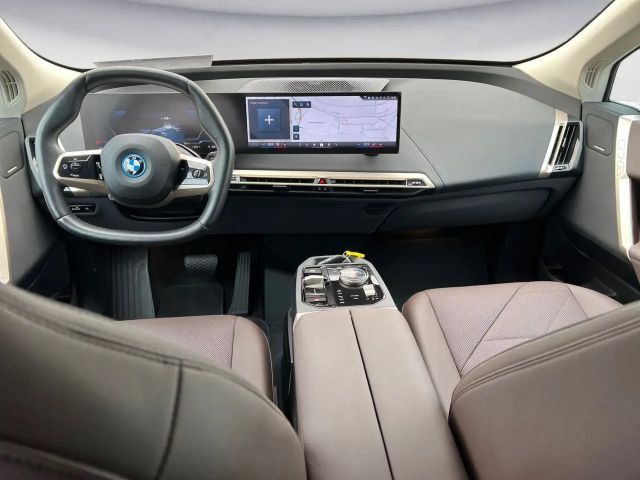 BMW iX xDrive40