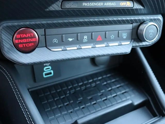 Ford Mustang Fastback GT 5.0 V8