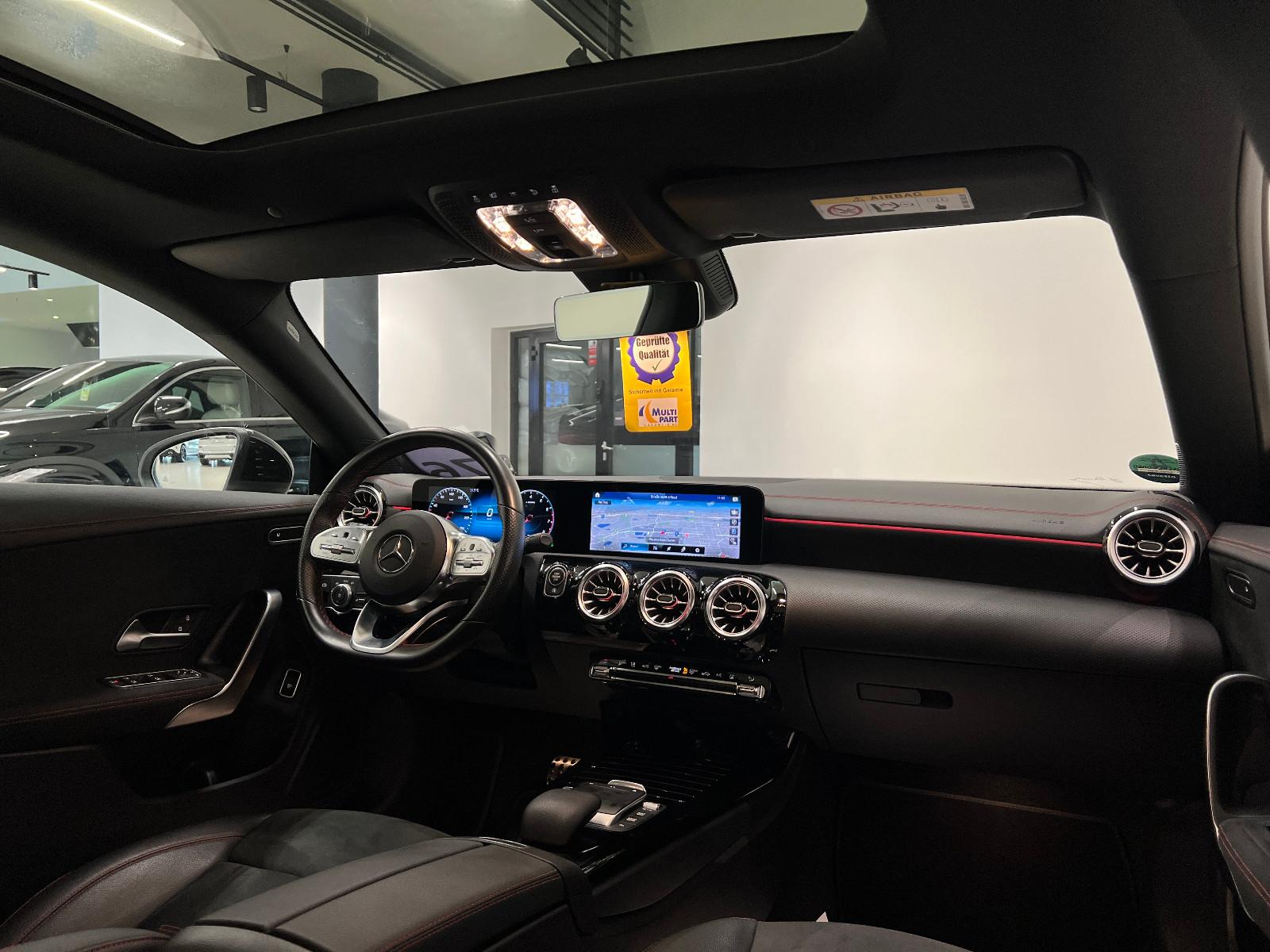 Mercedes-Benz CLA 200 AMG Line Sedan