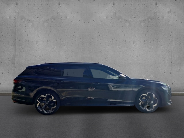 Skoda Superb 2.0 TDI Combi Sportline