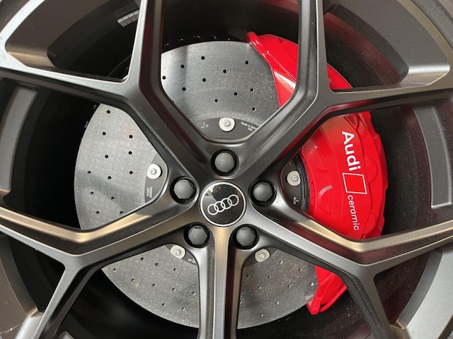 Audi A6 e-tron Avant Performance Quattro